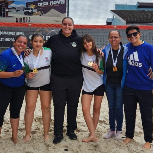 VÔLEI DE PRAIA FEMININO: BANDEIRANTES MOSTRA FORÇA E DETERMINAÇÃO!